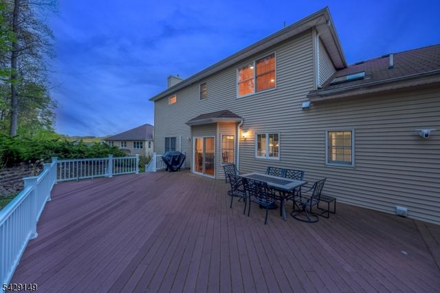 72 Gathering Hill Ct, Parsippany-troy Hills Twp., NJ 07950