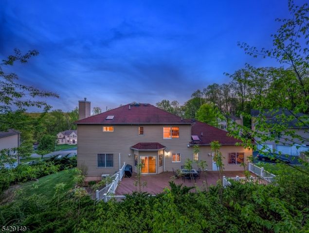 72 Gathering Hill Ct, Parsippany-troy Hills Twp., NJ 07950