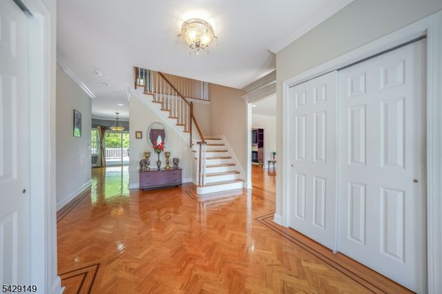 72 Gathering Hill Ct, Parsippany-troy Hills Twp., NJ 07950