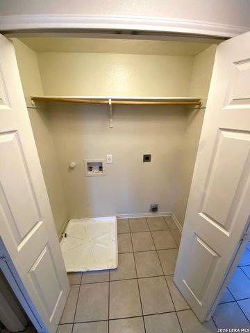 506 Dukeway Apt 3, Universal City, TX 78148