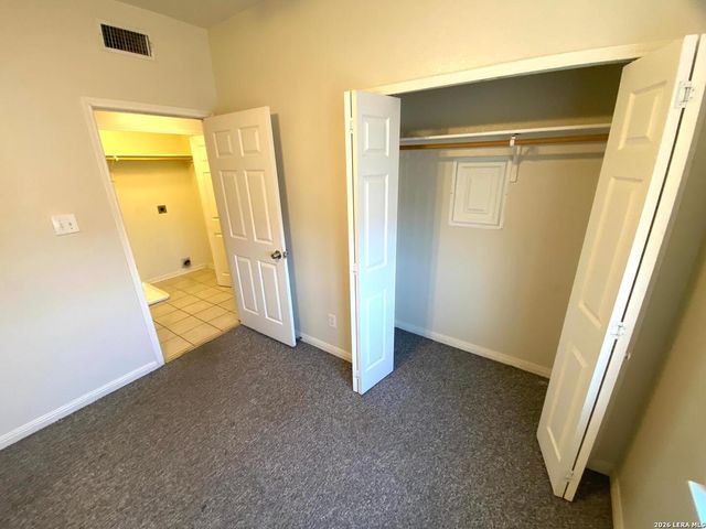 506 Dukeway Apt 3, Universal City, TX 78148