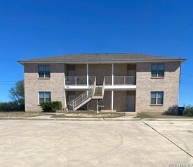 506 Dukeway Apt 3, Universal City, TX 78148