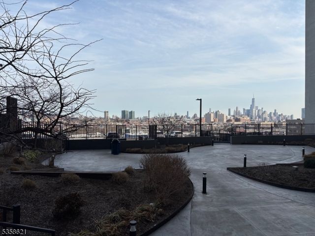 100 Manhattan Ave, Union City, NJ 07087