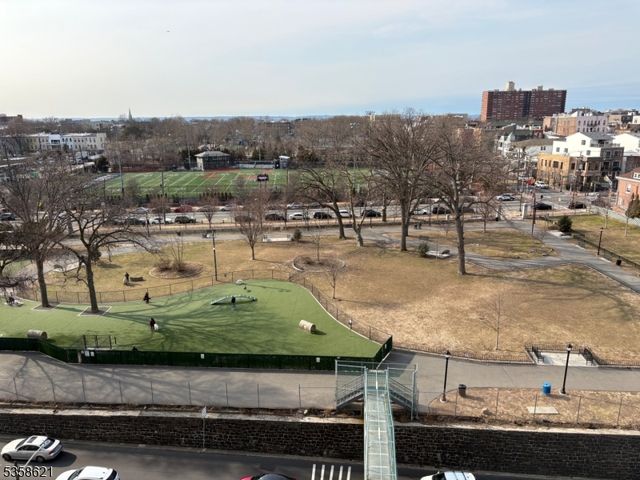 100 Manhattan Ave, Union City, NJ 07087