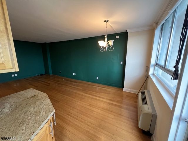 100 Manhattan Ave, Union City, NJ 07087