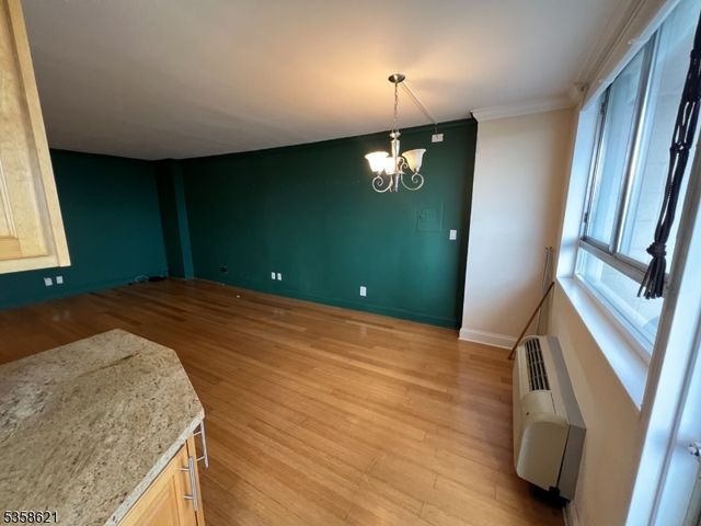 100 Manhattan Ave, Union City, NJ 07087