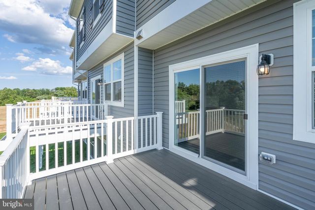 8390 DIETER DR, Rosedale, MD 21237