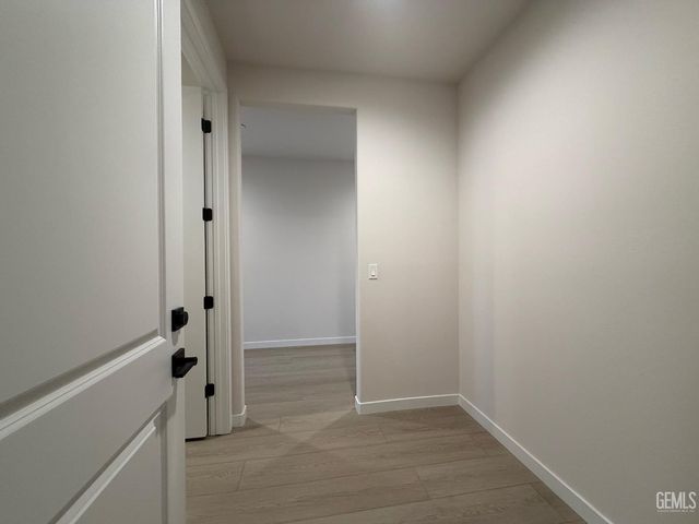 7713 Denmarsh Street, Bakersfield, CA 93311