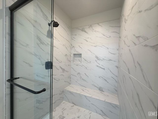 7713 Denmarsh Street, Bakersfield, CA 93311