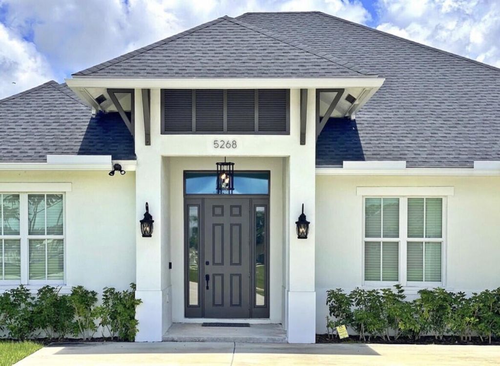 5268 NW Gamma Street, Port St Lucie, FL 34986