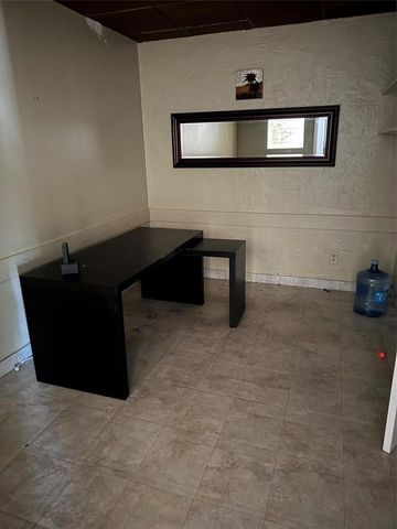 1527 NE 4th Avenue, Fort Lauderdale, FL 33304