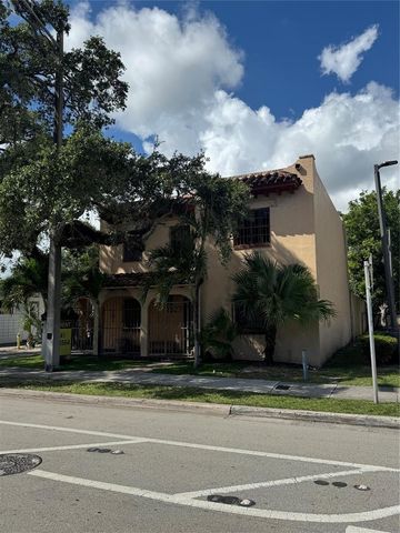 1527 NE 4th Avenue, Fort Lauderdale, FL 33304