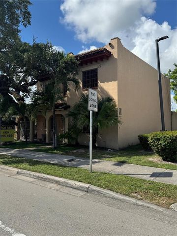 1527 NE 4th Avenue, Fort Lauderdale, FL 33304