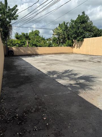 1527 NE 4th Avenue, Fort Lauderdale, FL 33304