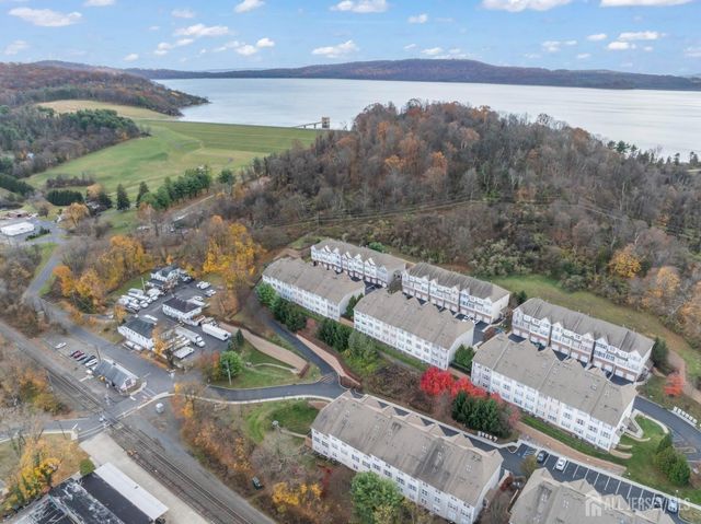 142 Conover Terrace, Lebanon Bor, NJ 08833