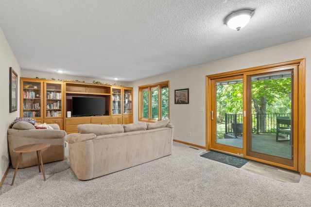 6390 Fawn Lane, Lino Lakes, MN 55014