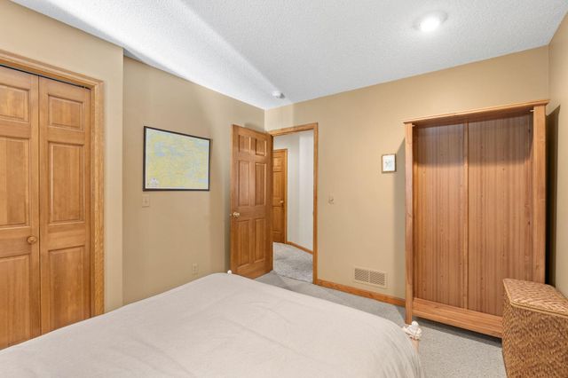 6390 Fawn Lane, Lino Lakes, MN 55014