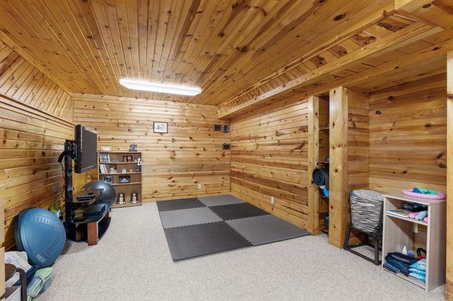 6390 Fawn Lane, Lino Lakes, MN 55014