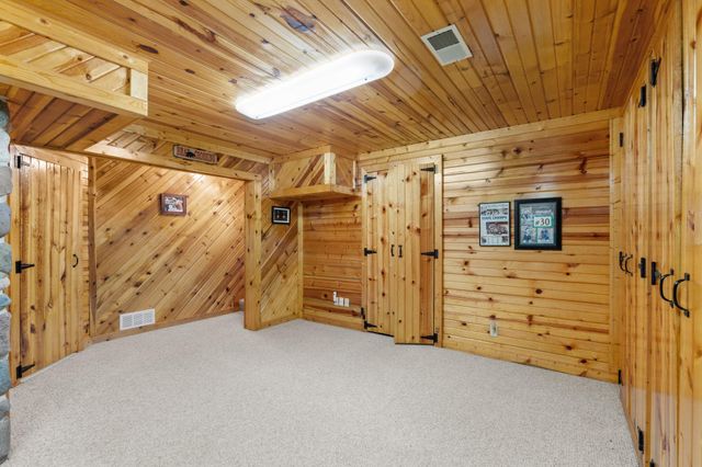 6390 Fawn Lane, Lino Lakes, MN 55014