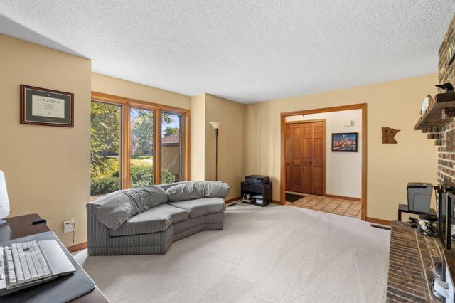 6390 Fawn Lane, Lino Lakes, MN 55014