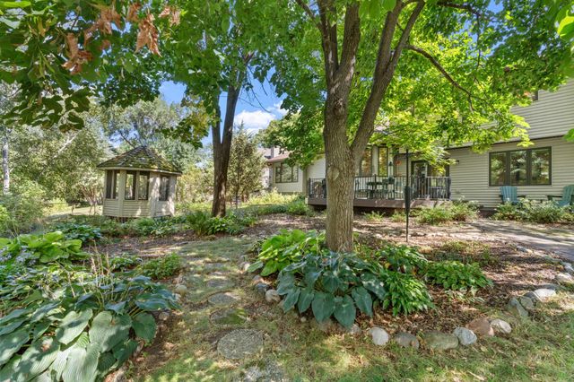 6390 Fawn Lane, Lino Lakes, MN 55014