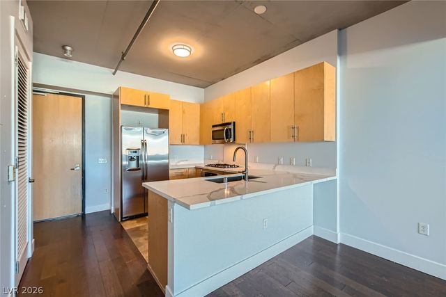 353 East Bonneville Avenue 804, Las Vegas, NV 89101