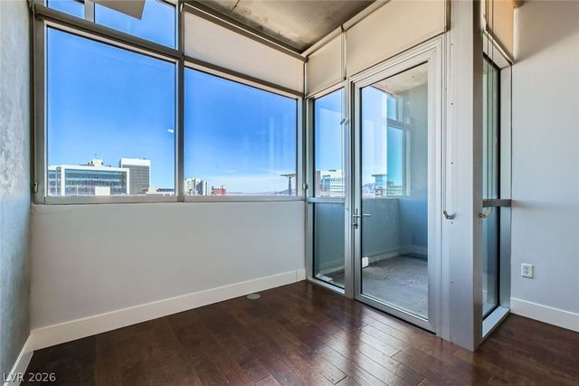 353 East Bonneville Avenue 804, Las Vegas, NV 89101