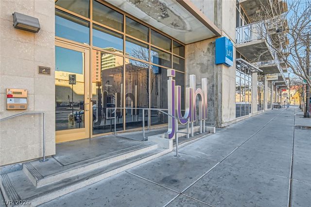 353 East Bonneville Avenue 804, Las Vegas, NV 89101