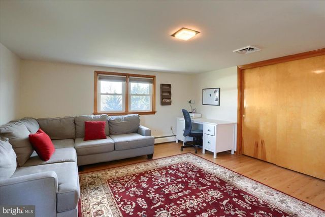 464 CEDAR AVE, Hershey, PA 17033