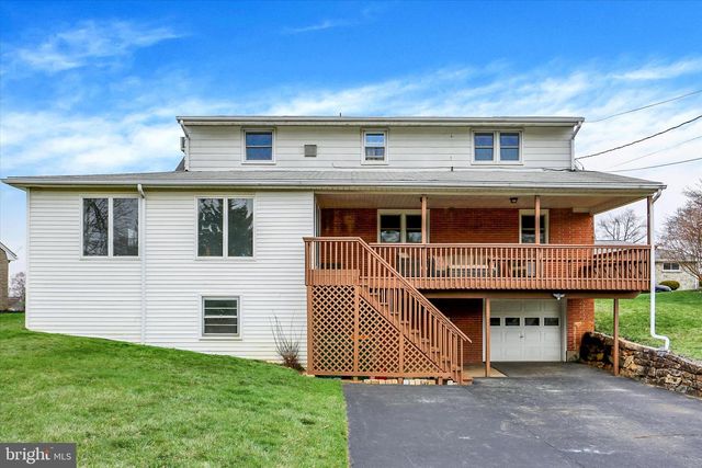 464 CEDAR AVE, Hershey, PA 17033