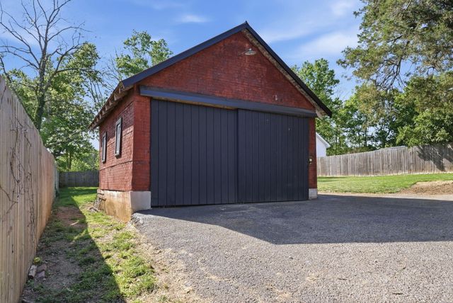 105 Danville Avenue, Stanford, KY 40484