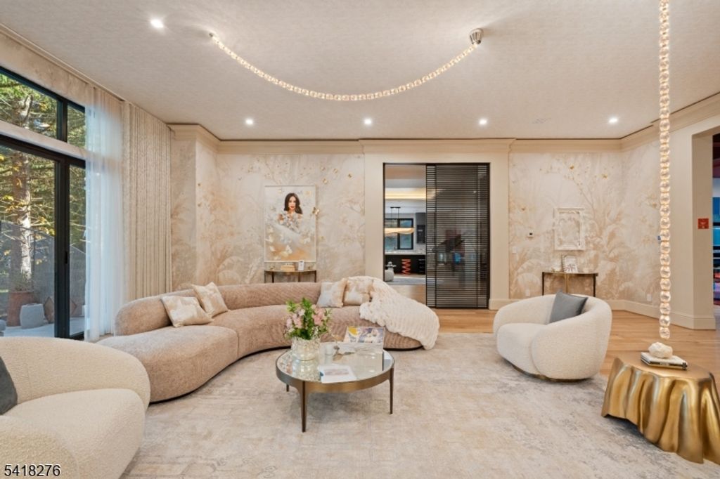 48 Pleasant Ave, Upper Saddle River Boro, NJ 07458 — photo 5