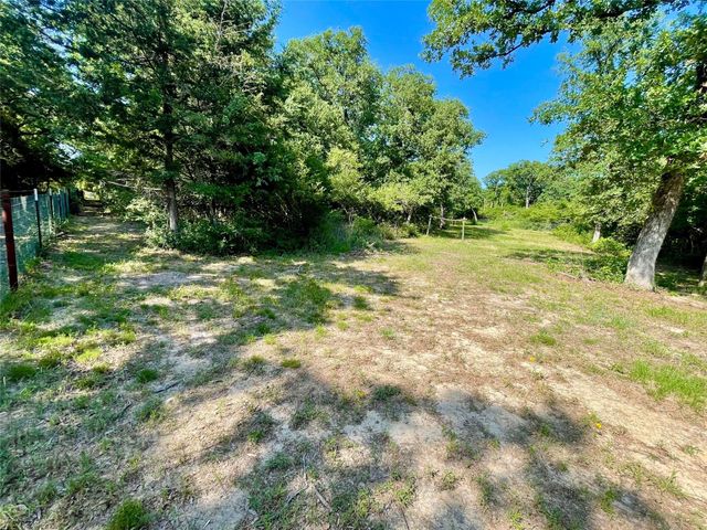 9242 Stetson Drive, Normangee, TX 77871