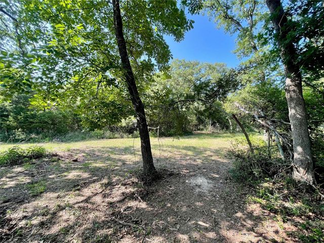 9242 Stetson Drive, Normangee, TX 77871