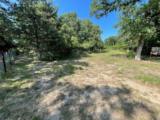 9242 Stetson Drive, Normangee, TX 77871