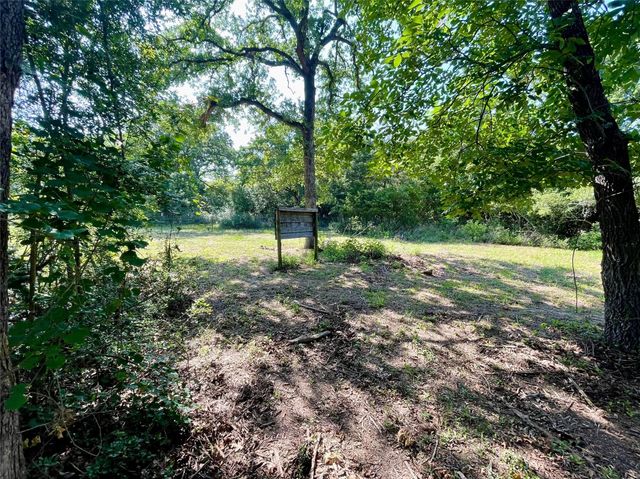 9242 Stetson Drive, Normangee, TX 77871
