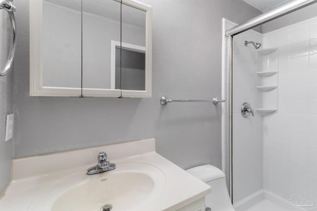 7917 Comet Ct, Pensacola, FL 32506