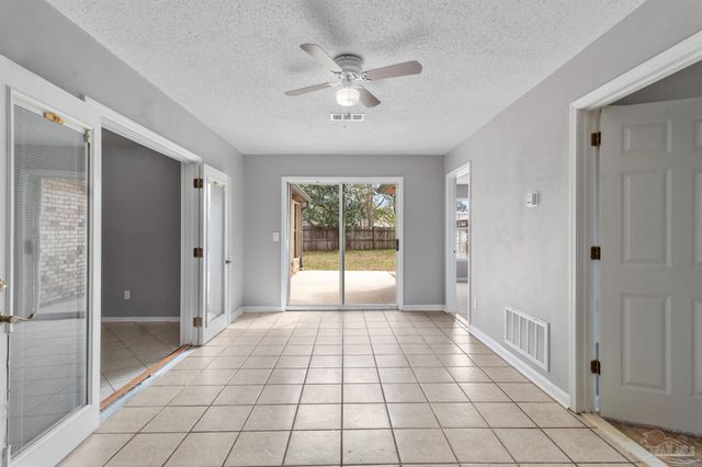 7917 Comet Ct, Pensacola, FL 32506