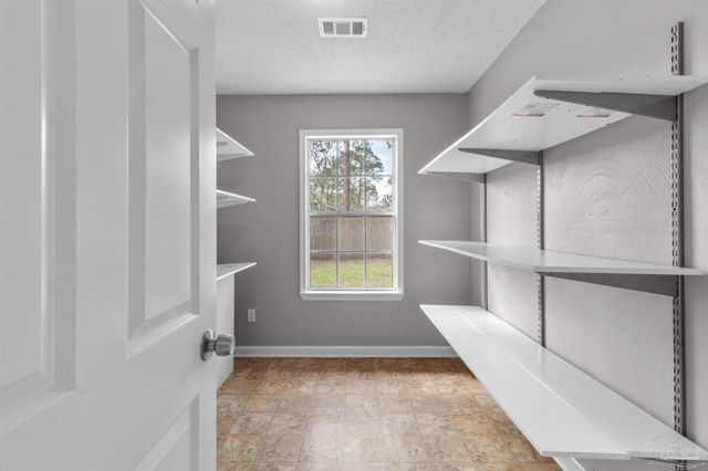 7917 Comet Ct, Pensacola, FL 32506