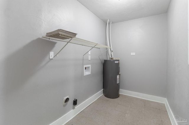 7917 Comet Ct, Pensacola, FL 32506