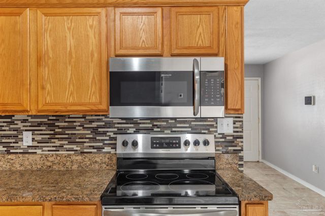 7917 Comet Ct, Pensacola, FL 32506