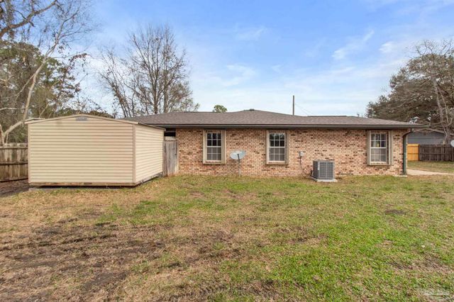 7917 Comet Ct, Pensacola, FL 32506