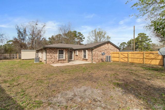 7917 Comet Ct, Pensacola, FL 32506