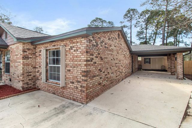 7917 Comet Ct, Pensacola, FL 32506