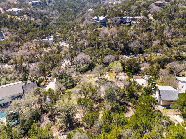 902 Yaupon Valley RD, West Lake Hills, TX 78746