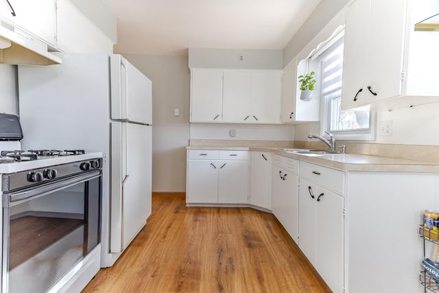 1450 Wesley Avenue, Muskegon City, MI 49442