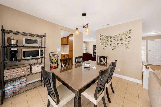 1812 Dorset Lane, Modesto, CA 95355