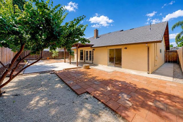 1812 Dorset Lane, Modesto, CA 95355