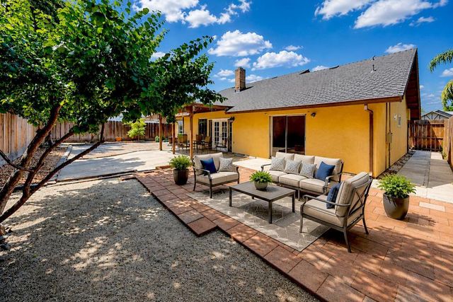 1812 Dorset Lane, Modesto, CA 95355