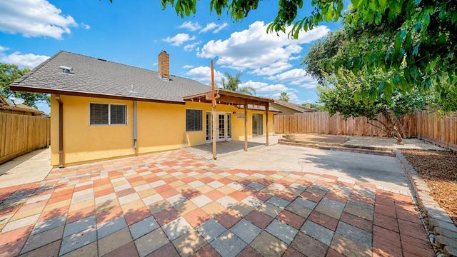 1812 Dorset Lane, Modesto, CA 95355